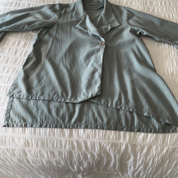 ASYMMETRIC High Low Lightweight Single Button Stripe Jacket Artsy Coastal Office - Picture 15 of 15